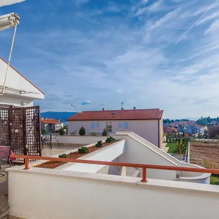 In Krk With Wifi Apartment