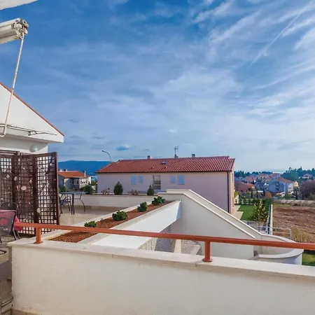 Awesome In Krk Apartment