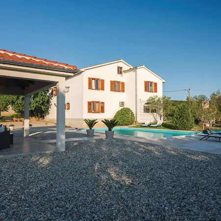 Apartment In Krk With Wifi