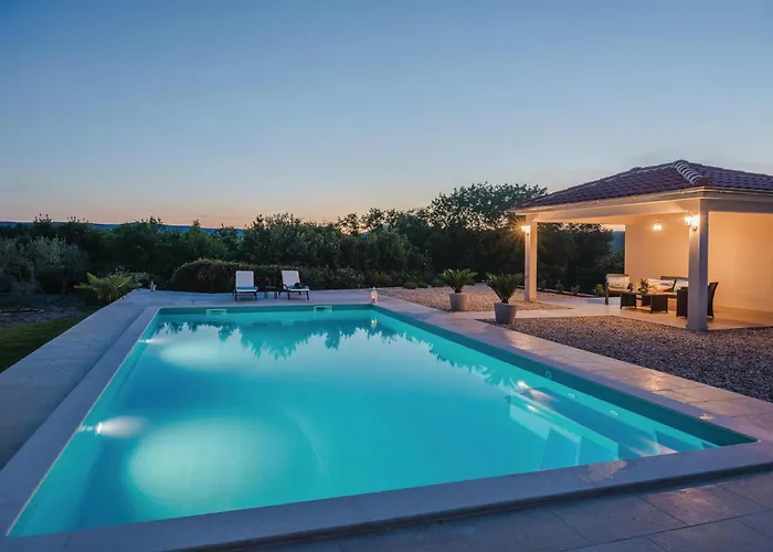 Lägenhet In Krk With Wifi