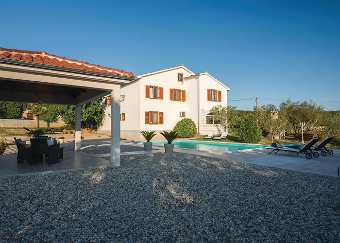 Lägenhet In Krk With Wifi