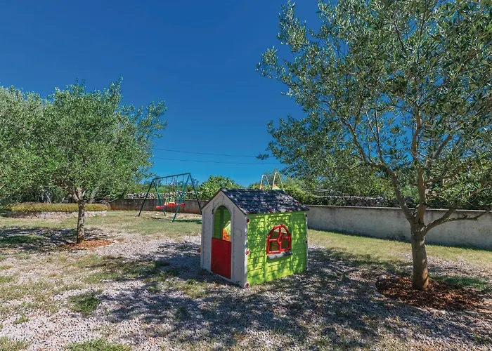 Lägenhet In Krk With Wifi